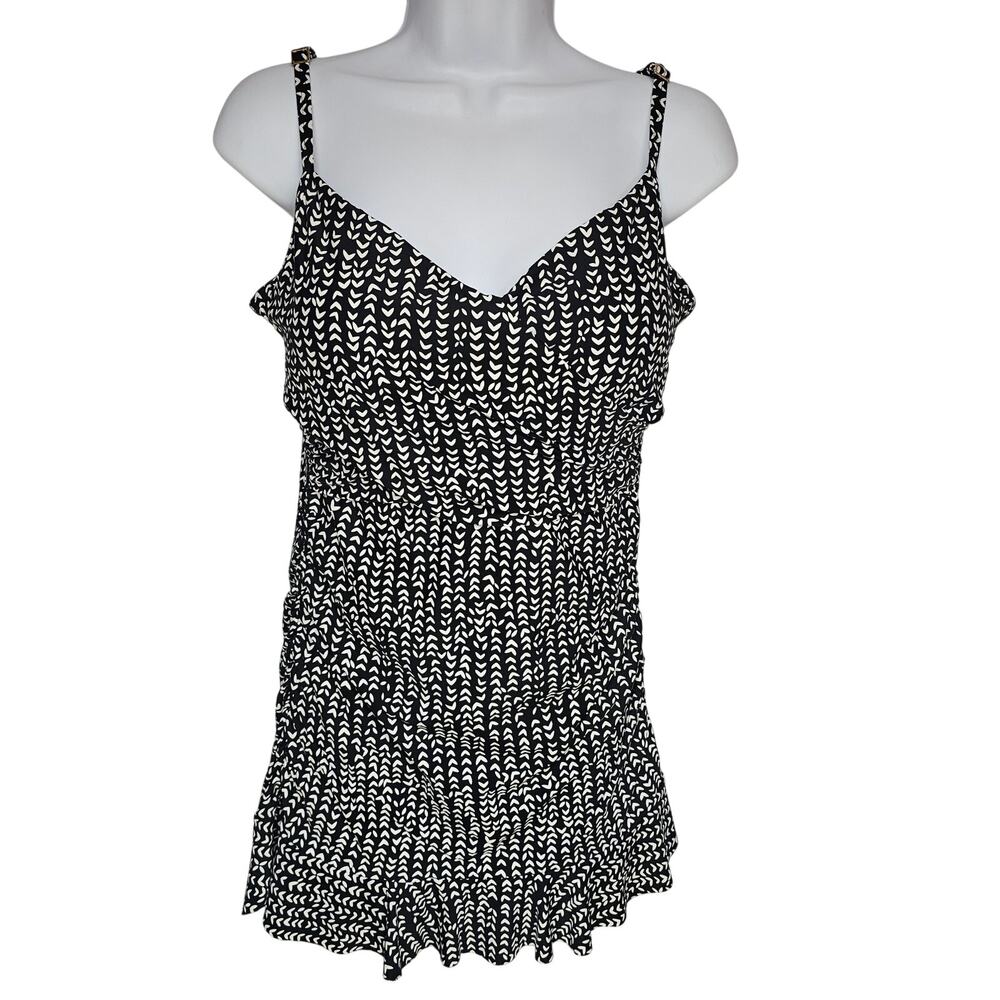 La Blanca Black and White Chevron Print Tummy Control Ruched Swim Dress Size 12